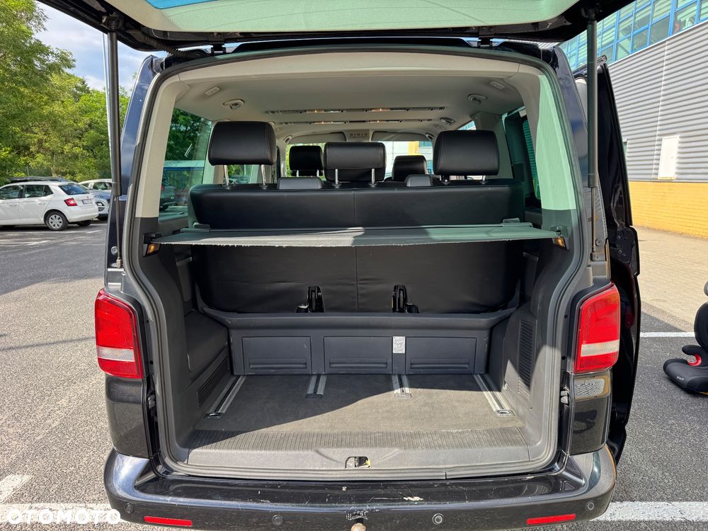 Volkswagen Multivan - 11
