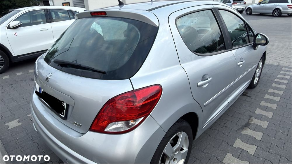 Peugeot 207 - 3