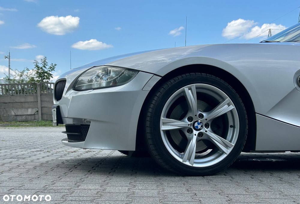 BMW Z4 3.0si - 22