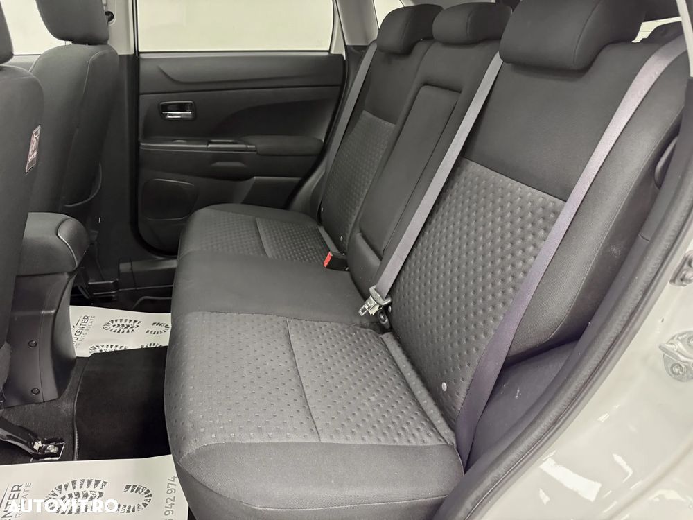 Mitsubishi ASX 1.8 DI-D 4WD Instyle - 20