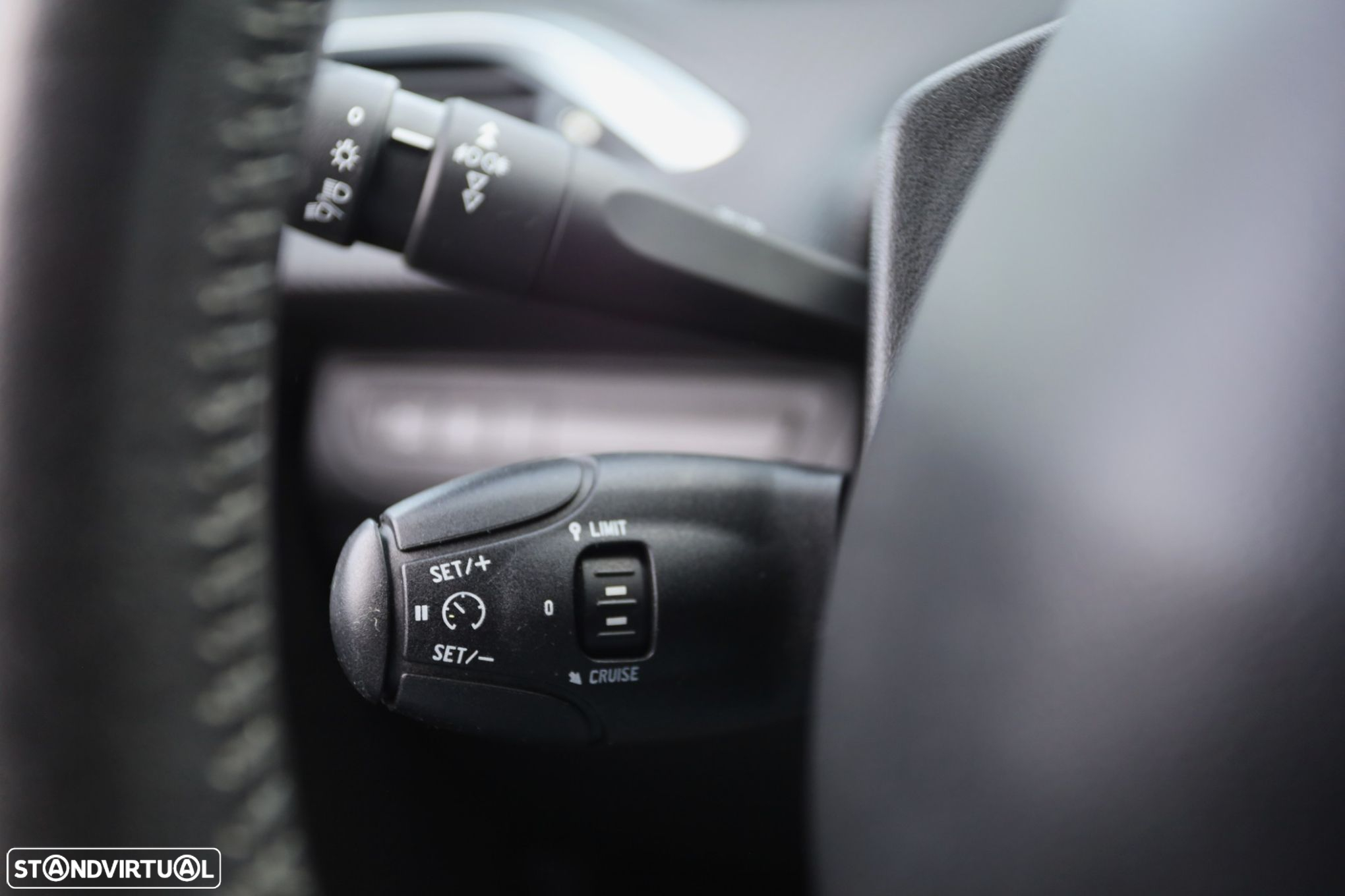 Peugeot 2008 1.6 BlueHDi Style - 13