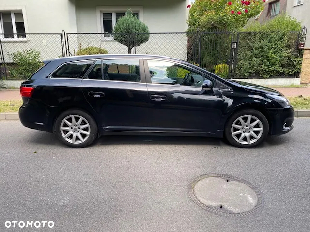 Toyota Avensis Combi 2.0 D-4D Comfort - 3