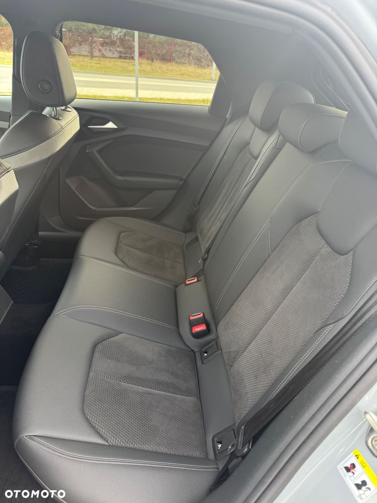 Audi A1 Sportback 35 TFSI S-Line S tronic - 9