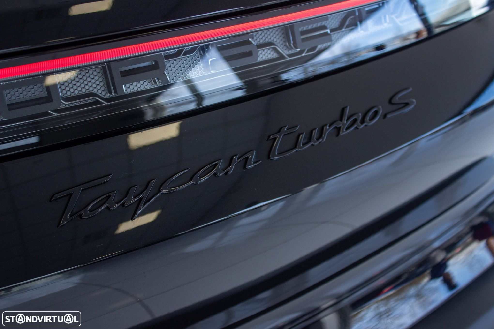 Porsche Taycan Cross Turismo Turbo S - 9