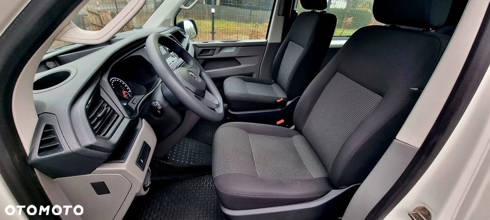 Volkswagen Transporter L1H1 Plus Trendline DSG - 32