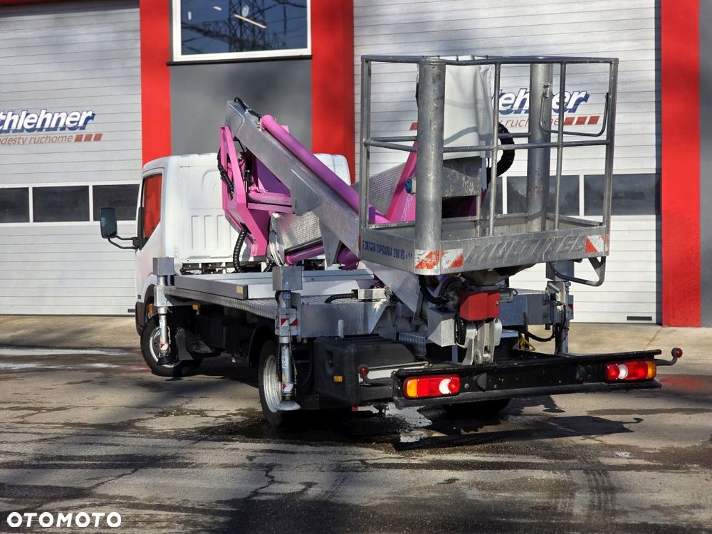 Nissan Cabstar - 2