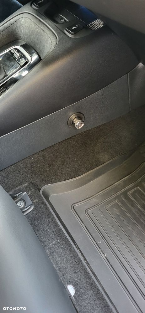 Toyota Corolla 1.8 Hybrid Executive - 13