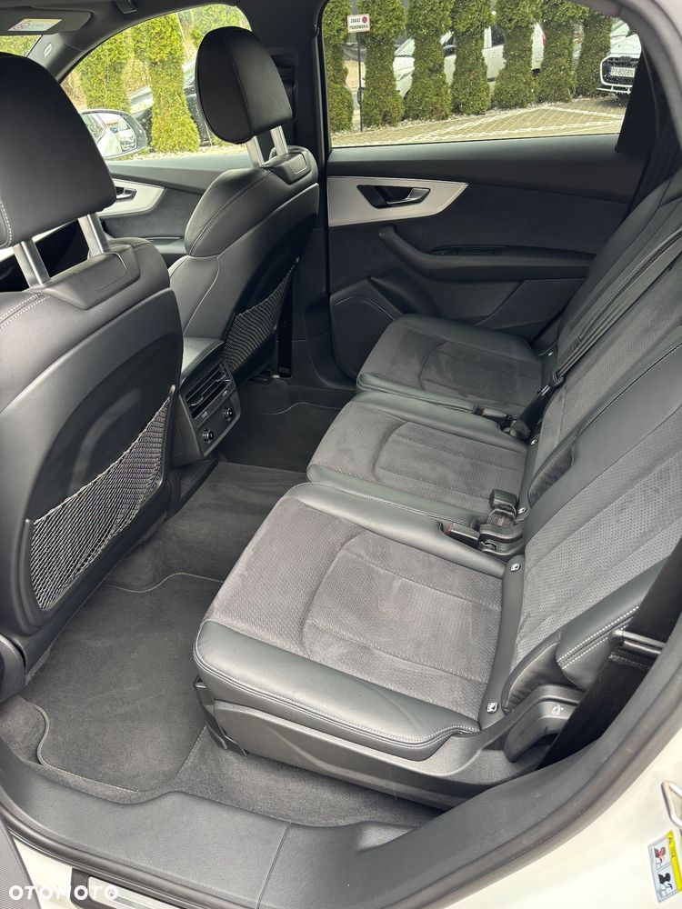 Audi Q7 55 TFSI mHEV Quattro S Line Tiptr - 10