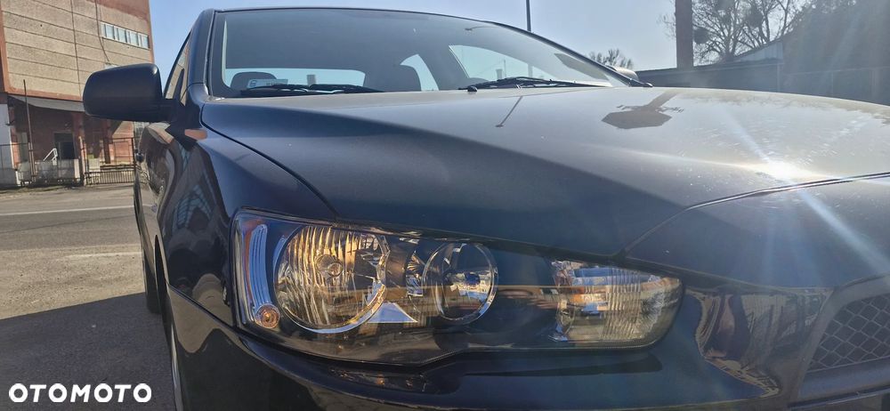 Mitsubishi Lancer - 2