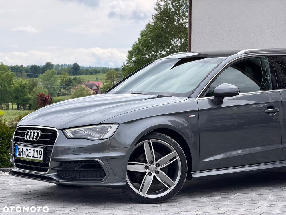 Audi A3 Sportback 2.0 TDI (clean diesel) quattro S tronic S line Sportpaket - 12