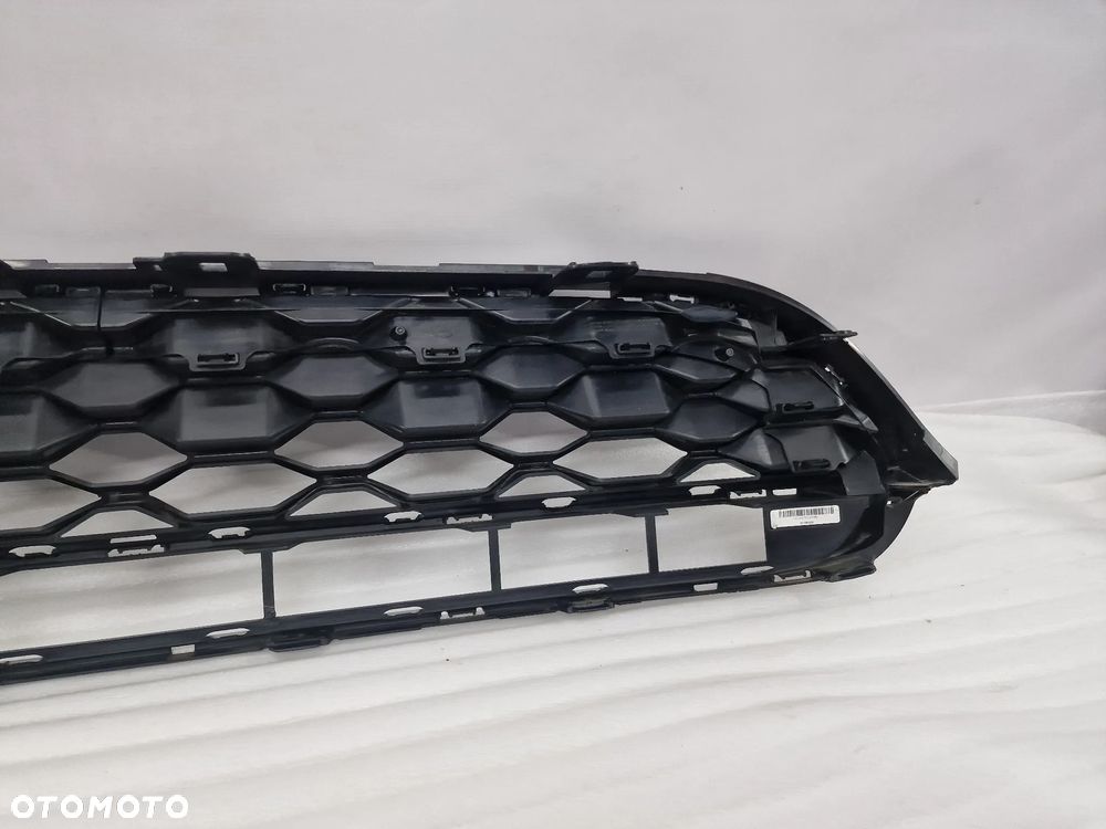 MINI F60 LIFT S COUNTRYMAN 19- KRATKA ŚRODKOWA ZDERZAKA PRZEDNIEGO PRZÓD / ATRAPA / GRILL , NR 7931641 , NR AUKCJI KR323 - 10