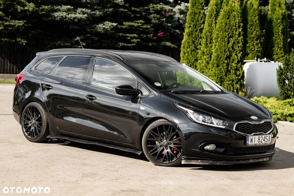 Kia Ceed 1.6 CRDi 128 Platinum Edition - 4