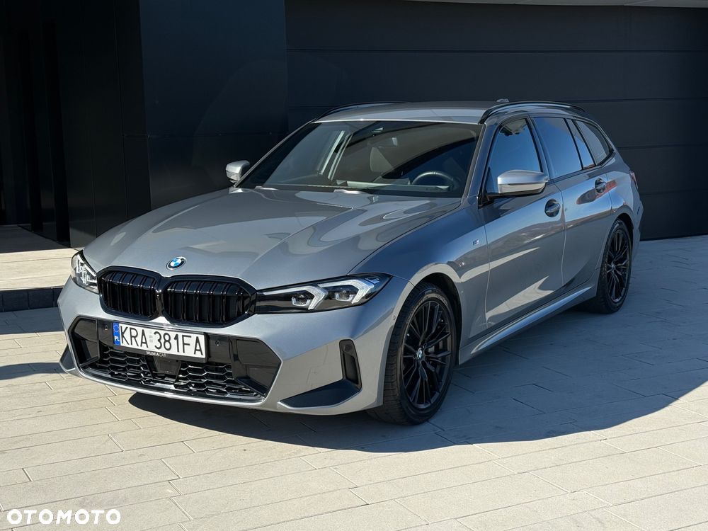 BMW Seria 3 330i xDrive M Sport - 14