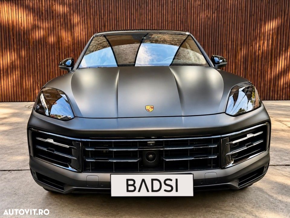 Porsche Cayenne - 2