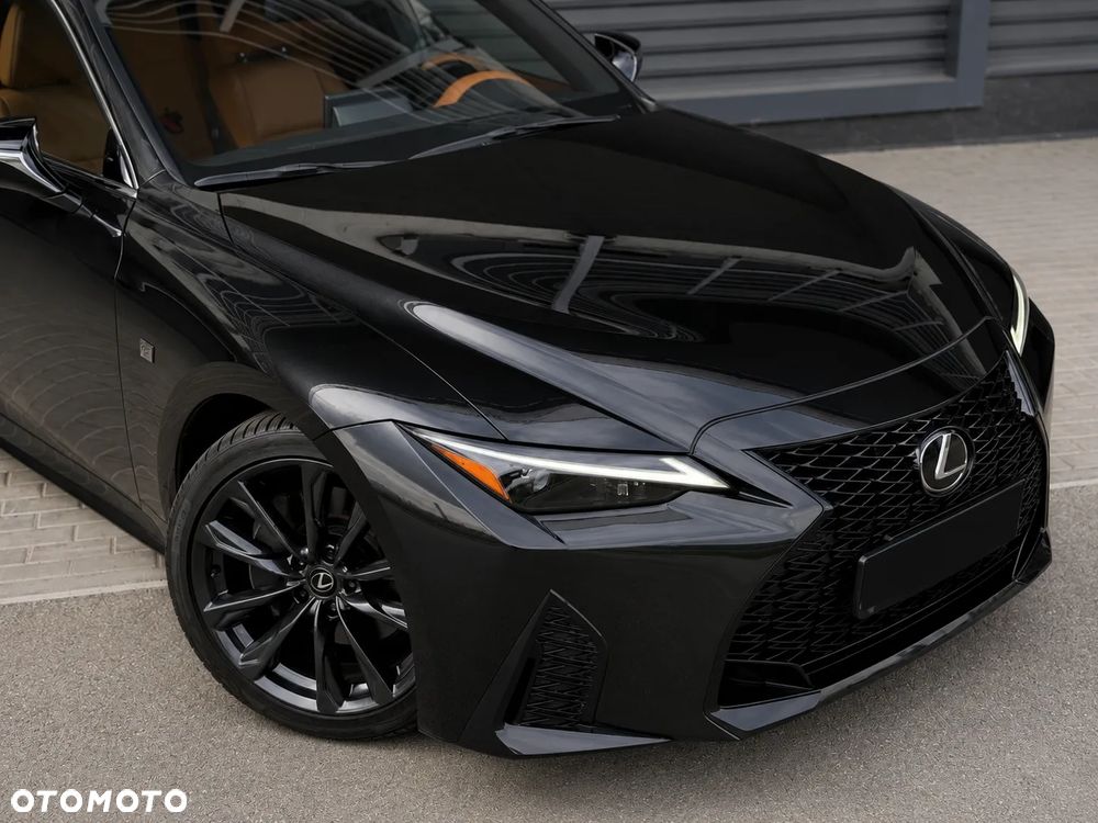 Lexus IS - 5