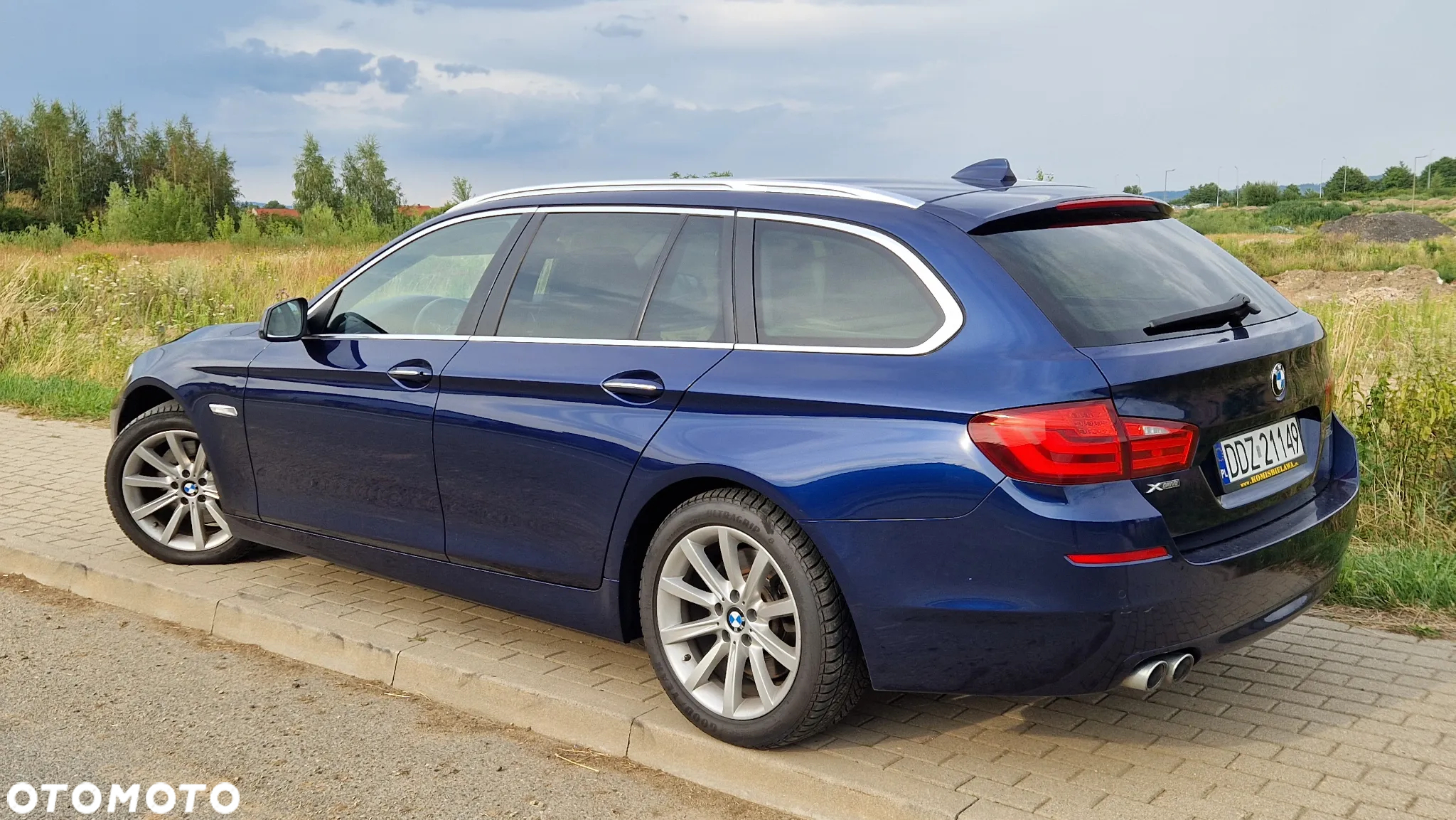 BMW Seria 5 530d xDrive Touring Sport-Aut - 2