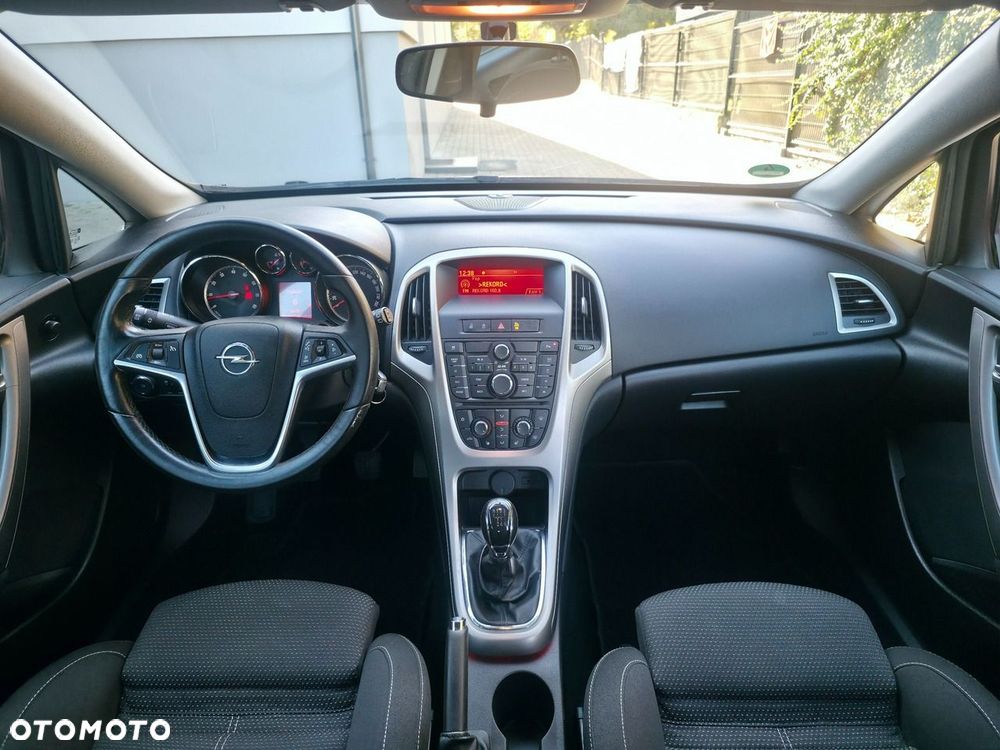 Opel Astra - 11