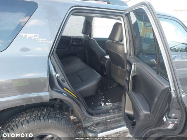 Toyota 4-Runner - 11
