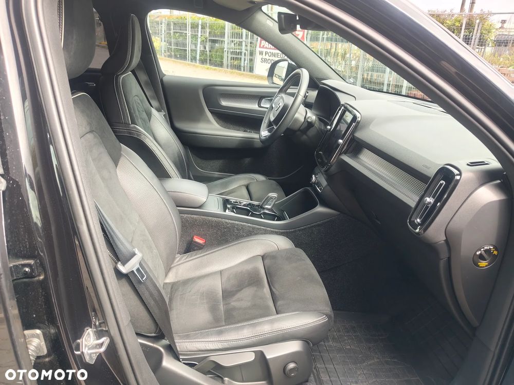 Volvo XC 40 T3 R-Design - 18