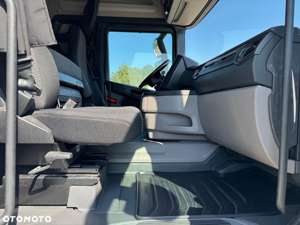Scania R 450 ŁADNA I BOGATA 4 PODUSZKI - 21