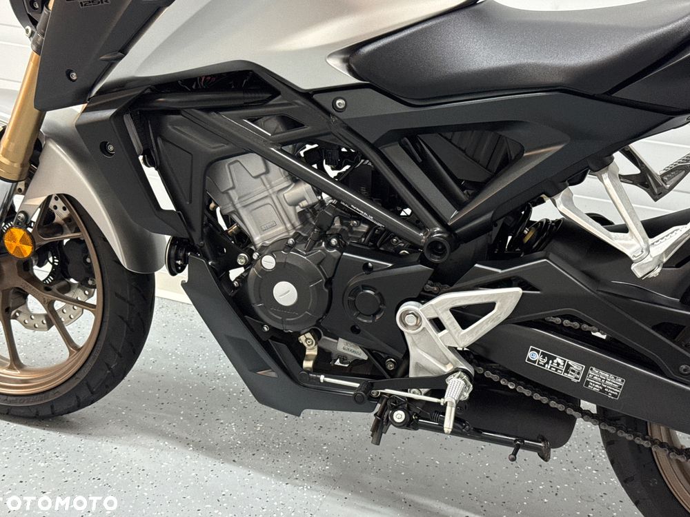 Honda CB - 23