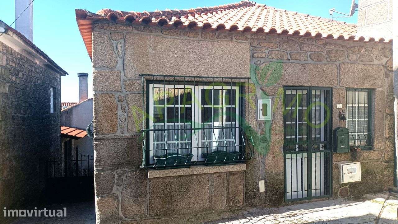 Moradia T3 na zona histórica da Vila de Penedono - Grande imagem: 2/18