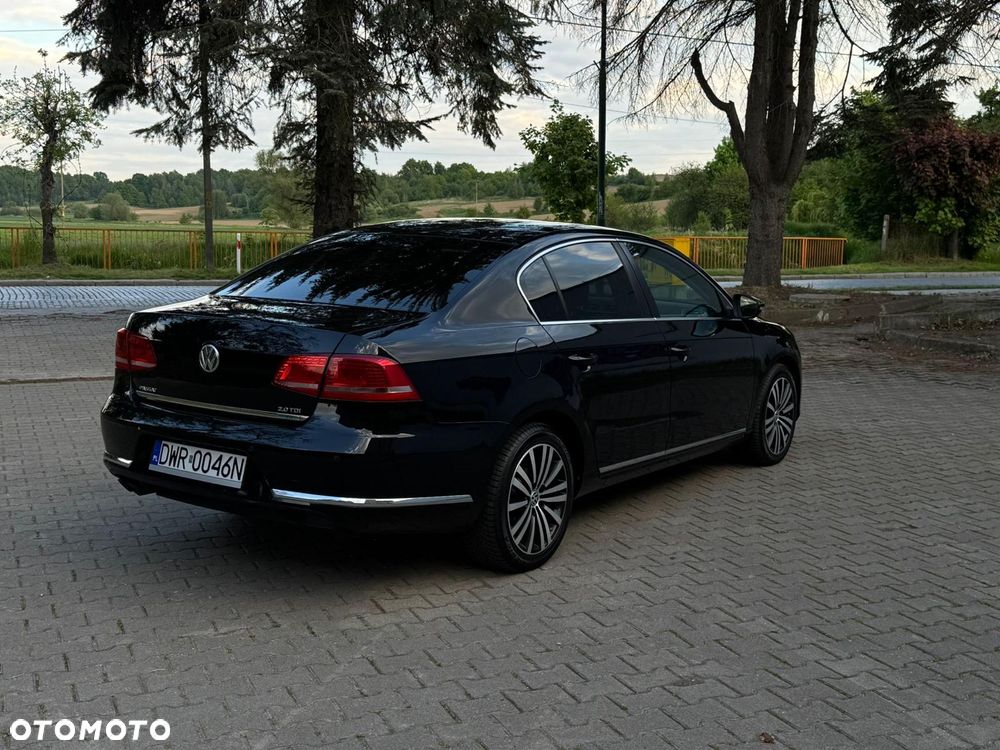 Volkswagen Passat 2.0 TDI Highline - 5