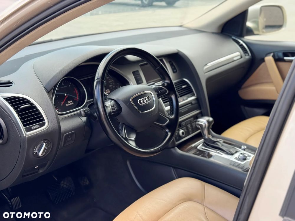 Audi Q7 3.0 TDI DPF clean diesel Quattro Tiptronic - 26