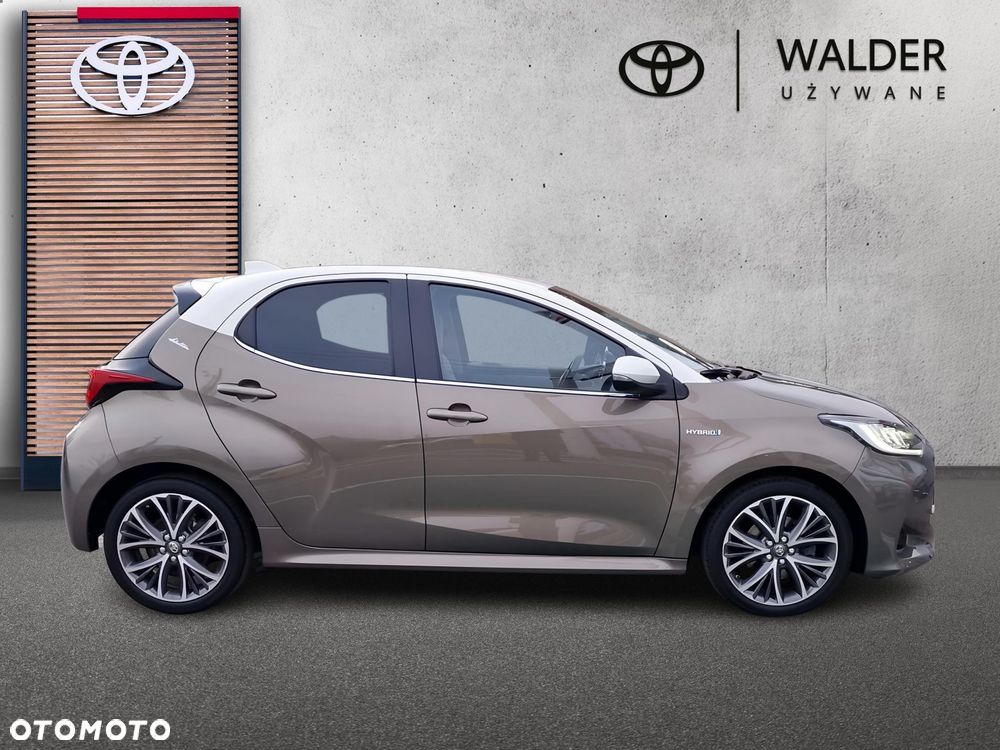 Toyota Yaris Hybrid 1.5 Selection Elegant - 8