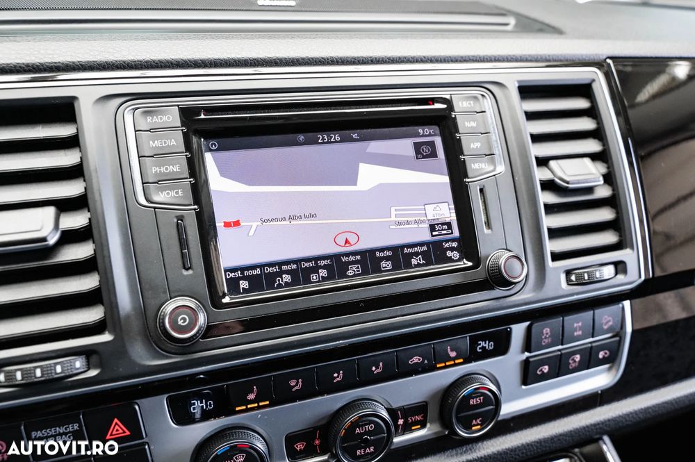 Volkswagen Caravelle 2.0 TDI 150 kW LR Highline DSG 4M - 16