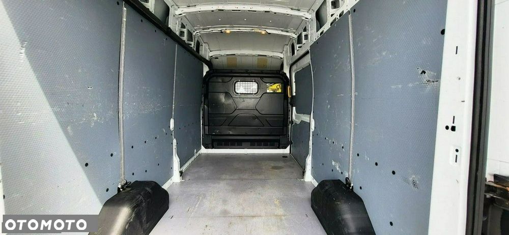 Ford Transit - 11