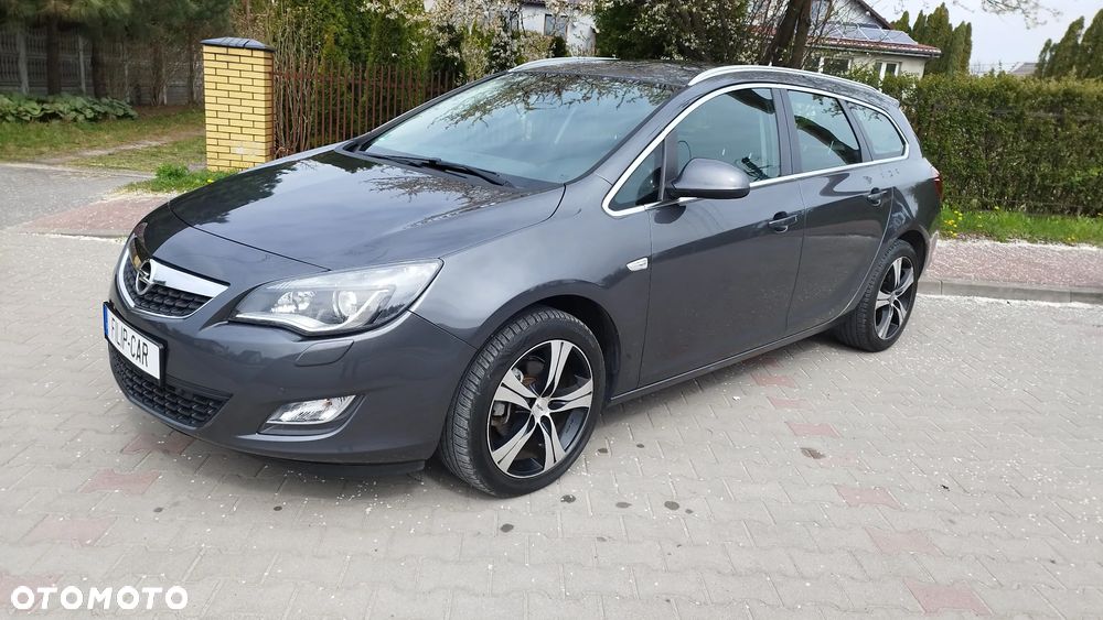 Opel Astra 1.4 Turbo Cosmo - 1