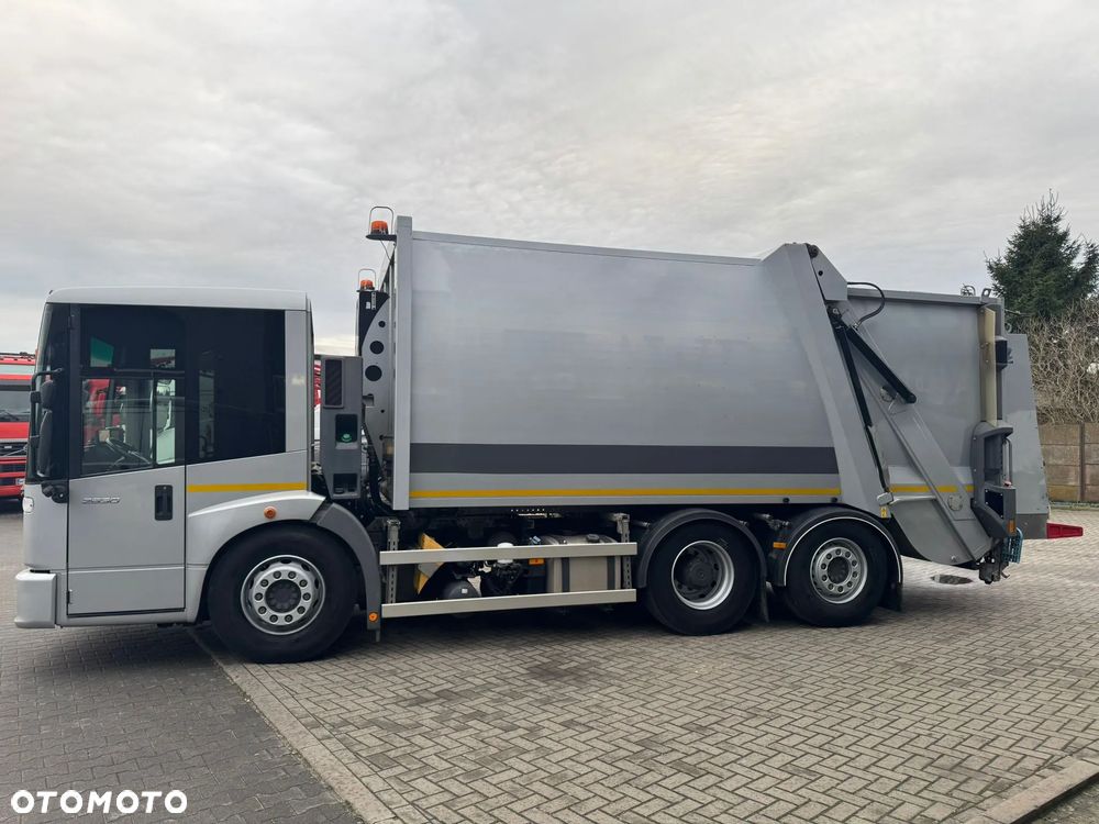 Mercedes-Benz Econic - 15