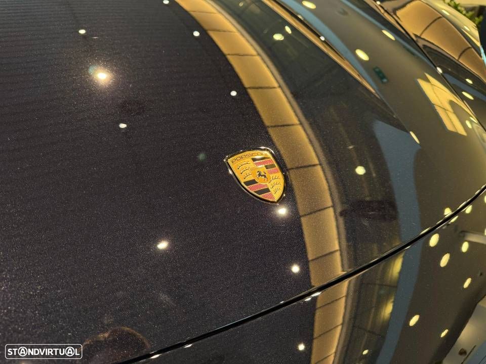 Porsche Taycan Cross Turismo 4S - 7