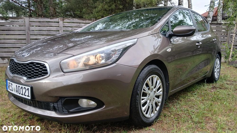 Kia Ceed - 14