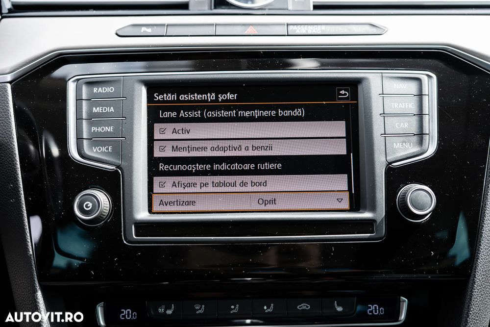 Volkswagen Passat 2.0 TDI DSG 4Motion Highline - 32