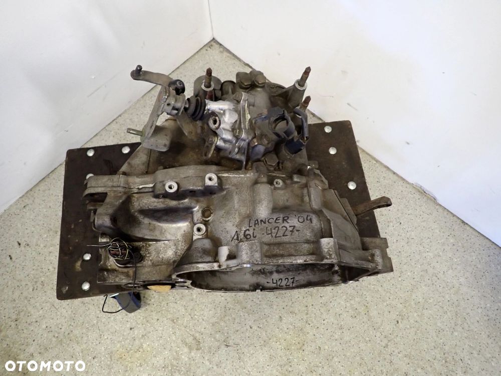 MITSUBISHI LANCER 03-07 1.6 SKRZYNIA BIEGÓW MANUALNA - 2