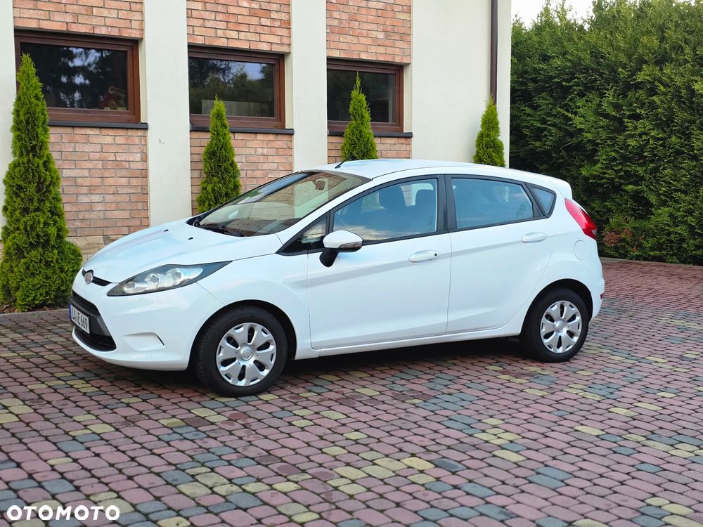 Ford Fiesta 1.25 Ambiente - 30