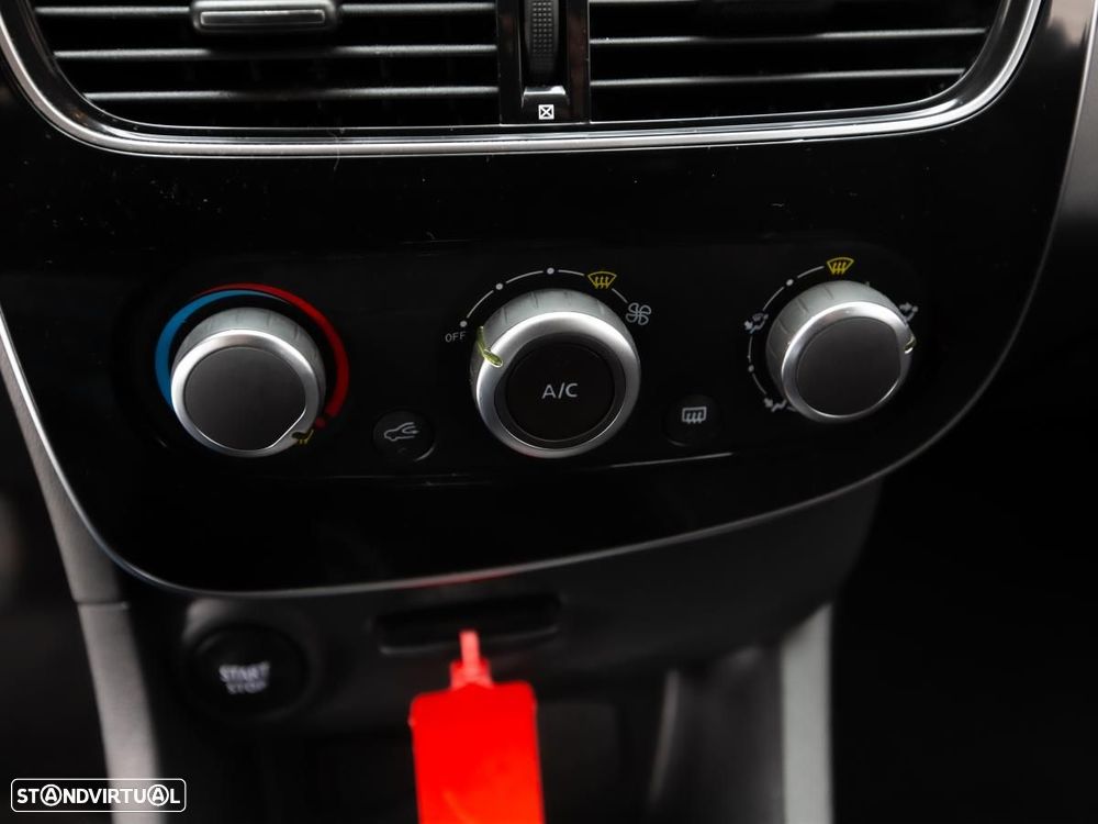 Renault Clio 1.5 dCi Limited EDition - 14