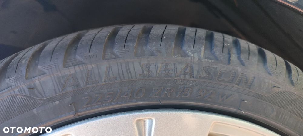 BMW Seria 3 318i - 14