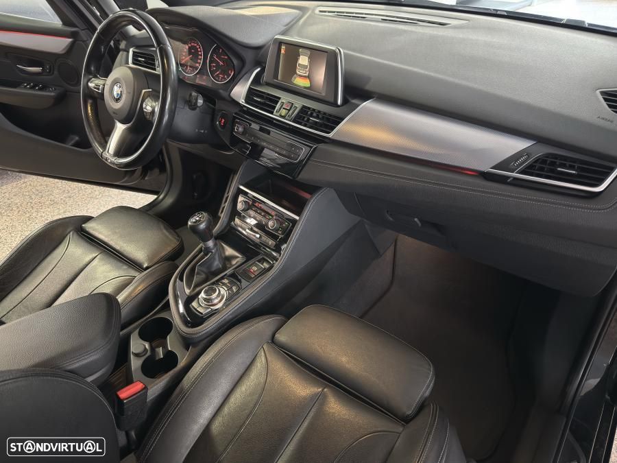 BMW 216 Active Tourer d Pack M - 17