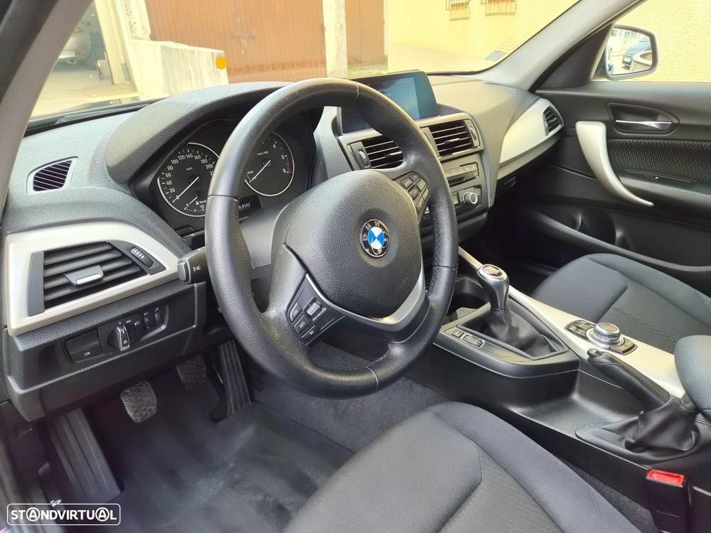 BMW 116 d EfficientDynamics Edition — fotografia 11
