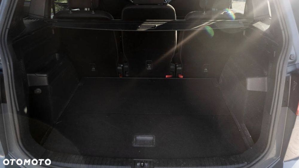 Volkswagen Touran 1.5 TSI EVO Highline - 11