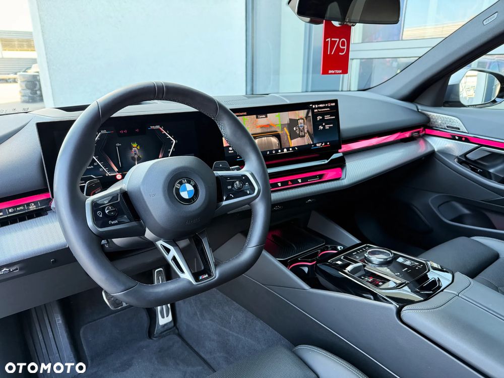 BMW Seria 5 540d xDrive - 27
