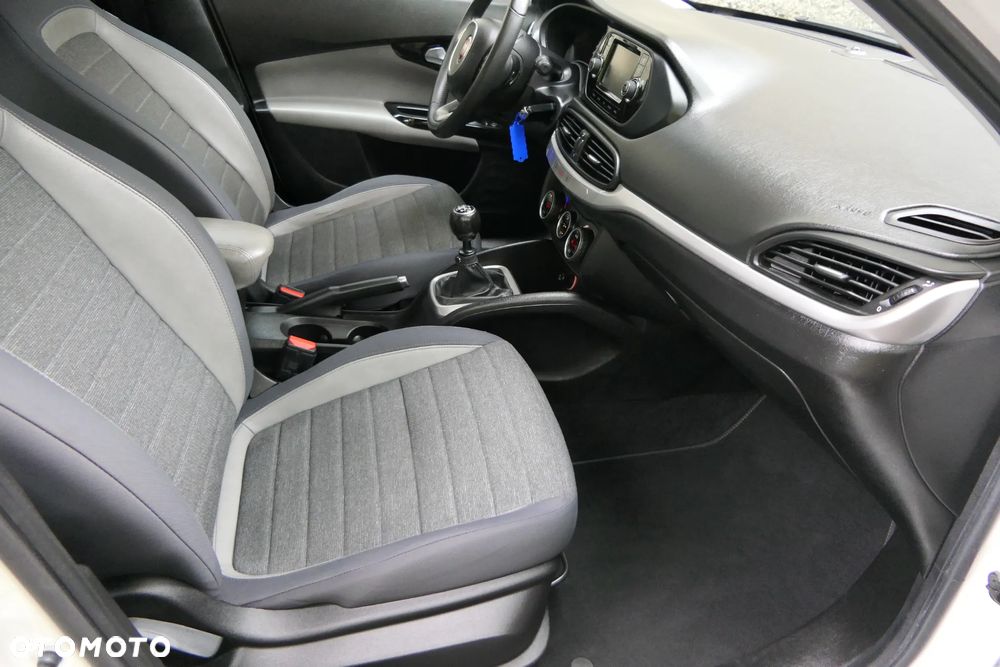 Fiat Tipo 1.4 16V Lounge - 18