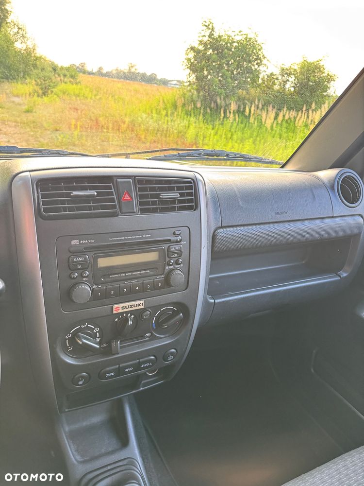 Suzuki Jimny 1.3 JX / Club - 15