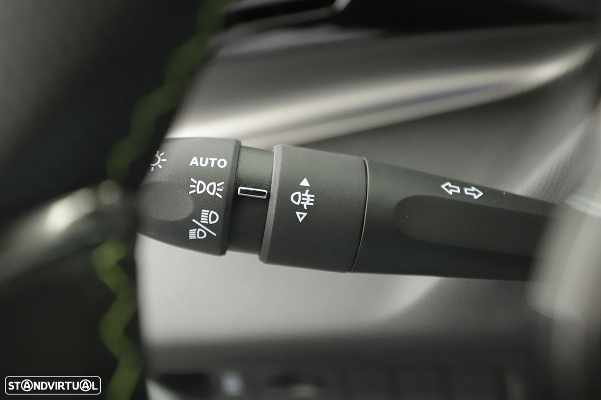 Peugeot 308 1.2 PureTech GT Pack EAT8 - 17