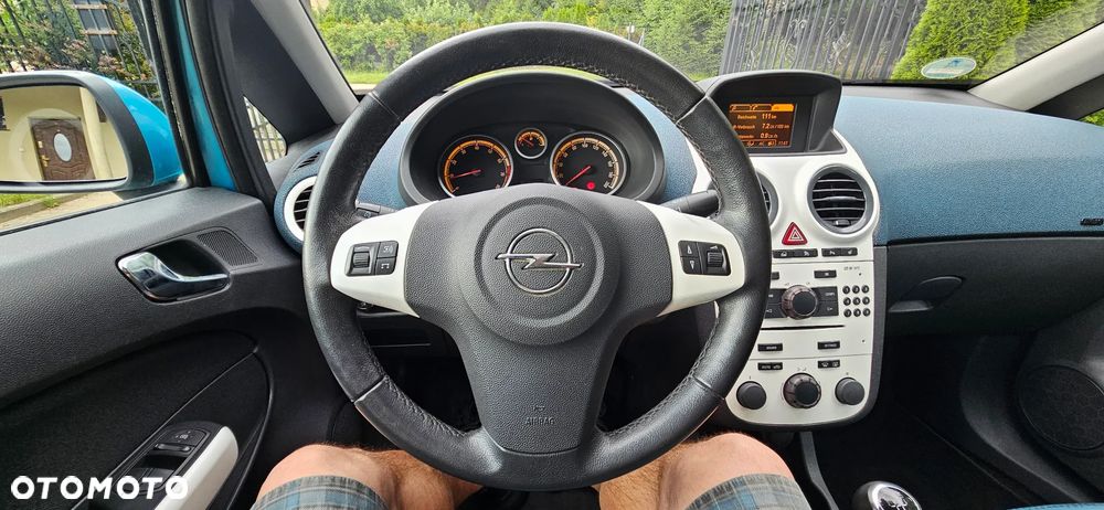 Opel Corsa 1.4 16V Satellite - 19