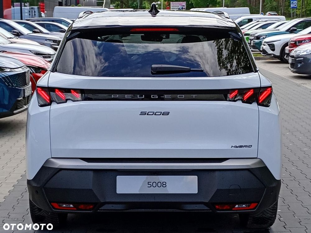 Peugeot 5008 - 8