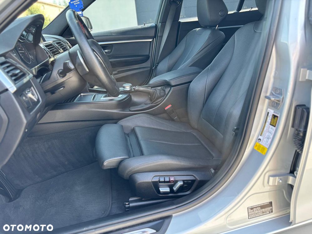 BMW Seria 3 330i Sport Line - 19